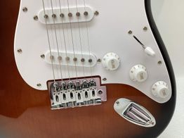 guitarra el&eacute;trica fender squier