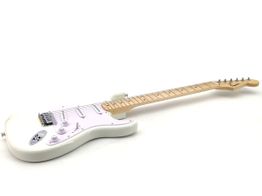 guitarra electrica squier stratocaster blanca