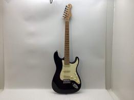 guitarra electrica stagg bk 4/4