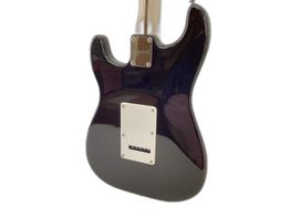 guitarra el&eacute;trica fender squier