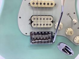guitarra el&eacute;trica fender startocaster