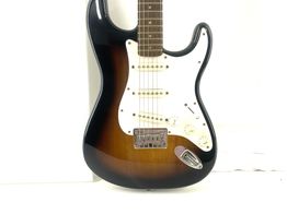 guitarra elétrica squier bullet startocaster