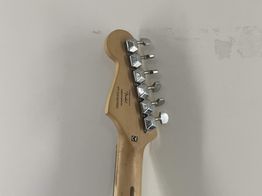 guitarra elétrica squier bullet startocaster