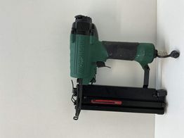 herramienta neumatica parkside nailer pdt  40 e4