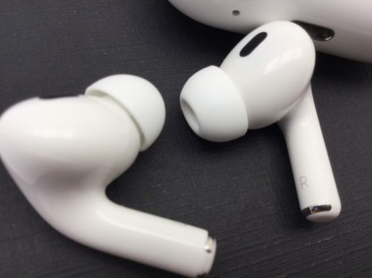 in ear apple airpods 2 gen