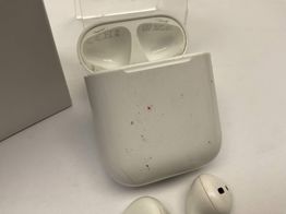 in ear apple airpods 2 gen