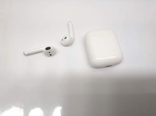 in ear apple airpods 2 gen