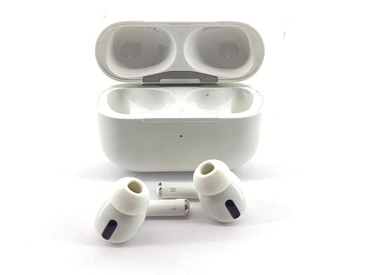 in ear apple airpods pro