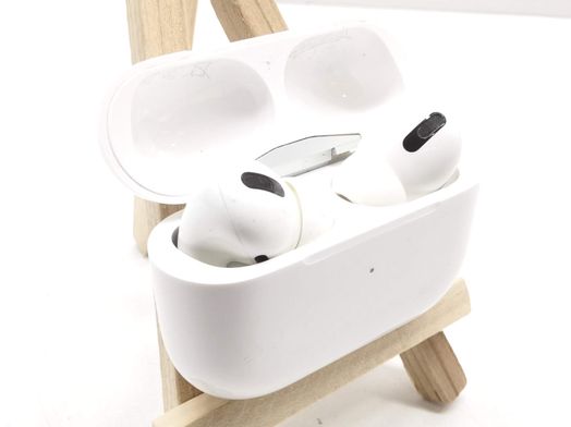 in ear apple airpods pro