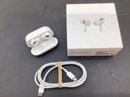 in ear apple airpods pro