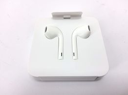 in ear apple ear pods lightning conector
