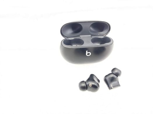 in ear beats studio buds