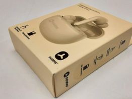 in ear goodis casual style