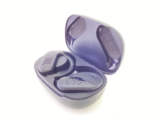 in ear jbl	logitech endurance peak 3