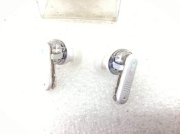 in ear jbl	logitech tune beam 2