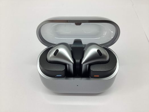 in ear samsung galaxy buds 3