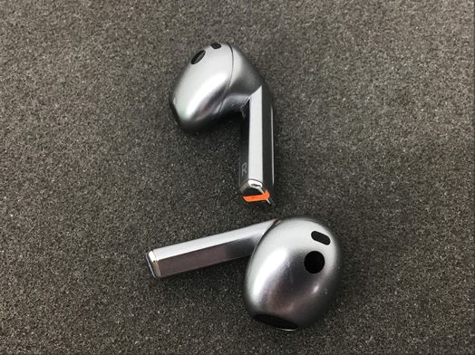 in ear samsung galaxy buds 3