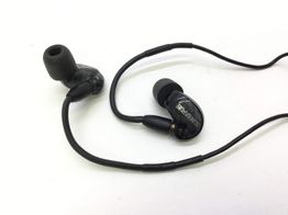 in ear shure se215