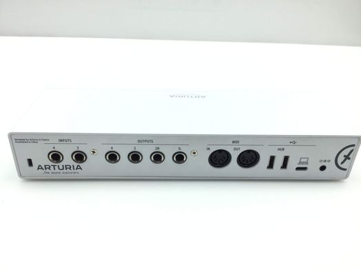 interface arturia minifuse 4