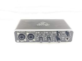 placa de som behringer u-phoria umc204 hd
