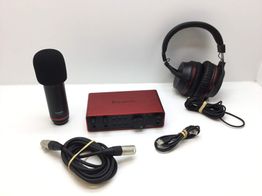 interface focusrite scarlet 2i2 studio