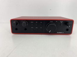 interface focusrite scarlett 2i2 4 gen