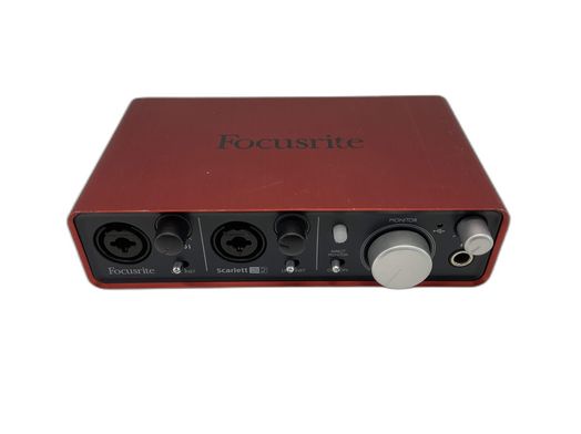 placa de som focusrite scarlett 2i2