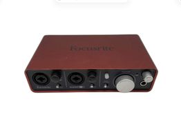 placa de som focusrite scarlett 2i2