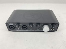 interface mackie onyx producer 2x2