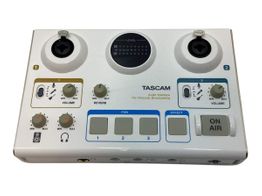 interface tascam us-42