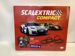 kit pista y coches slot scalextric compact