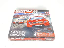 kit pista y coches slot scalextric compact extreme raiders
