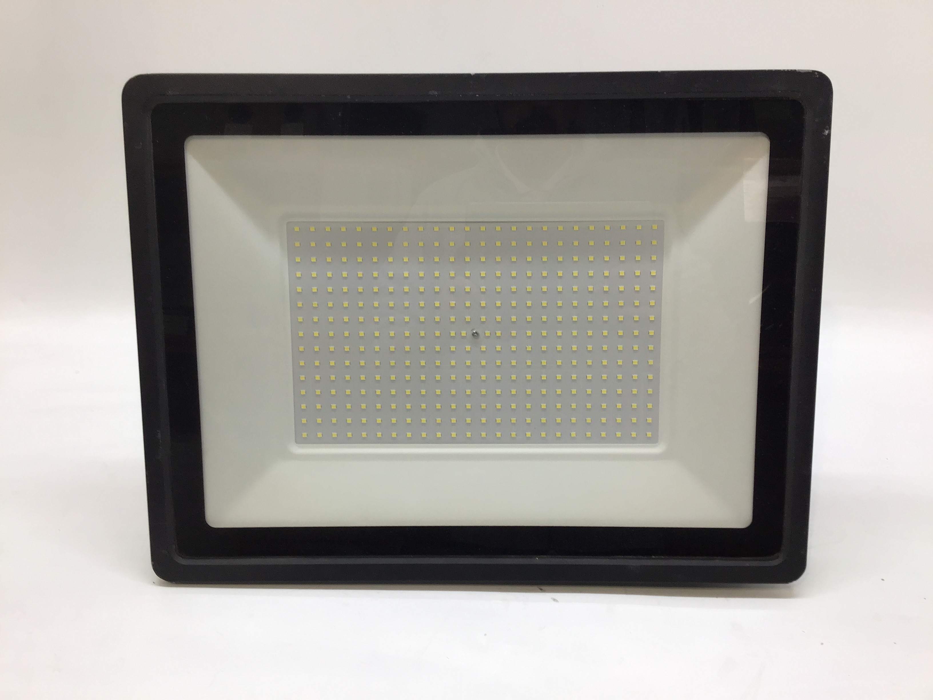 LAMPARA PORTATIL TALLER