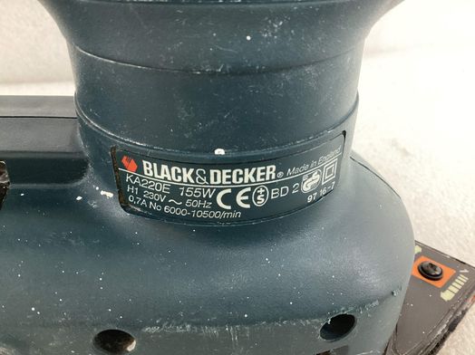 lixadora banda black and decker ka220e