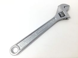 llave inglesa o ajustable super-ego
