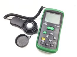 luxometro cem dt-1308