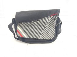 mala port&aacute;til oneill sem modelo