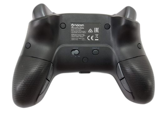mando ps4 nacon revolution pro controller 3