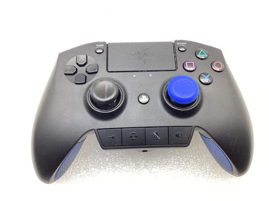 mando ps4 razer raiju