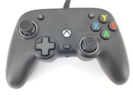 mando xbox one nacon nc7271