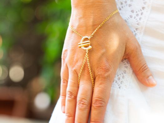 manita oro 18k con circonita 