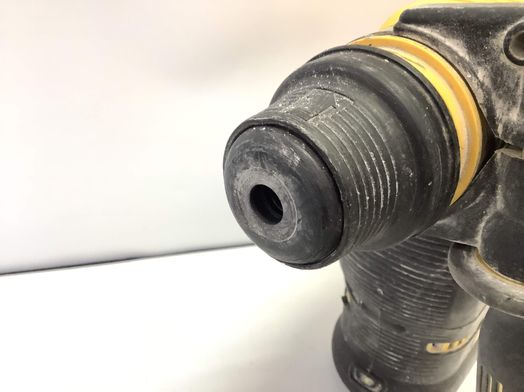 martillo a bateria dewalt d25305k