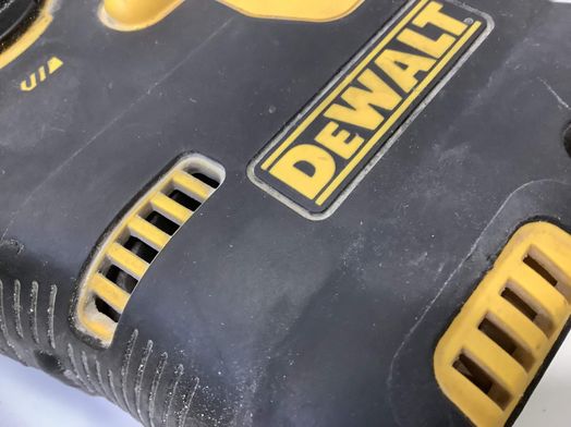 martillo a bateria dewalt d25305k