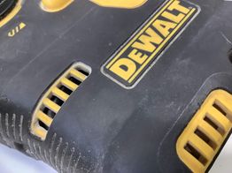 martillo a bateria dewalt d25305k