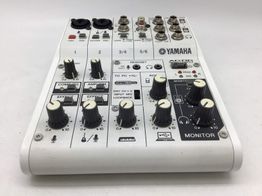 mesa directo yamaha ag06 mixing console