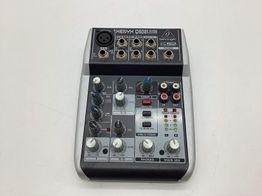 mesa dj behringer xenyx q502usb