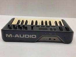 mesa dj m-audio oxygen 25
