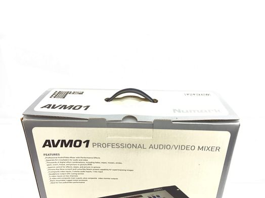 mesa mistura numark avm-01