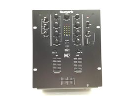 mesa dj numark m2