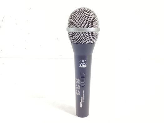microfone vocalista akg d88 s/xlr